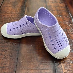 Native Jefferson Shoes (Little Kid Size 7)